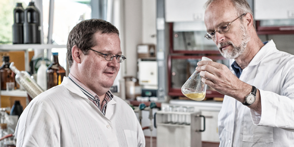 Forschung im Labor mit Dr. Michael Hovenjürgen und Dr. Jan Voss